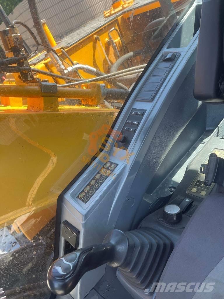 Hyundai 210W-9 Bageri na kotačima