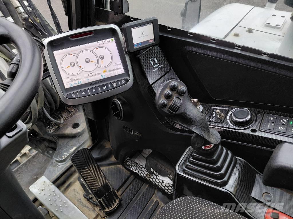 Bobcat E 57 W Bageri na kotačima