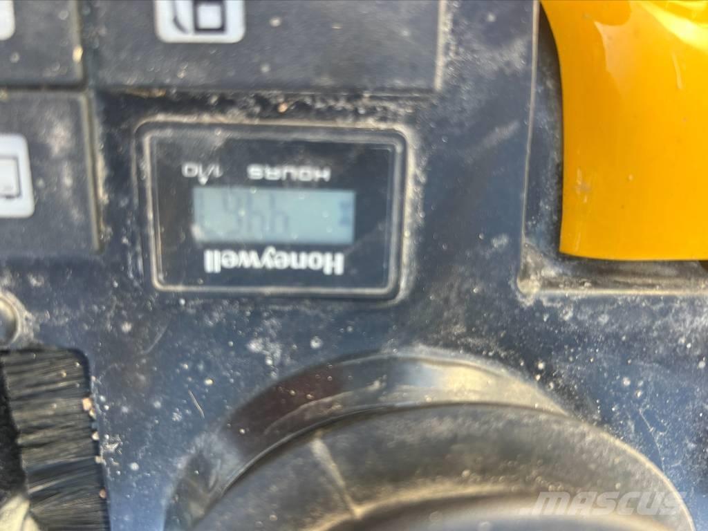 JCB 8010 CTS Mini bageri <7t