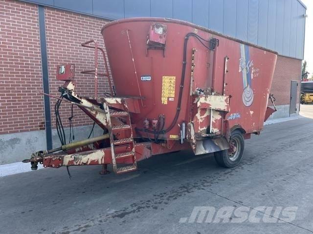 Peecon 17M³ Mikser hranilice