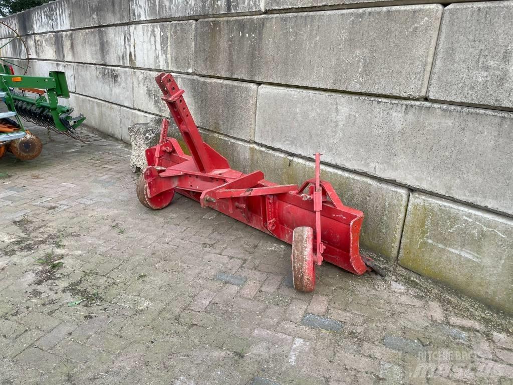  Grondschuif Plugovi za putove
