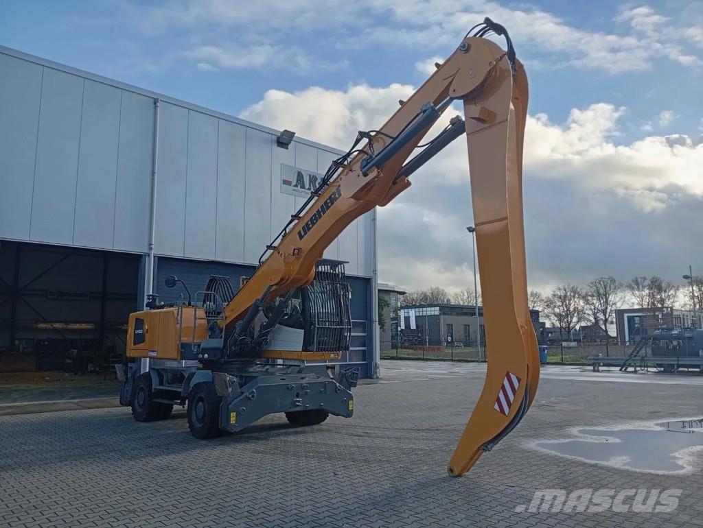 Liebherr LH30 Bageri za manipuliranje materijalom / otpadom
