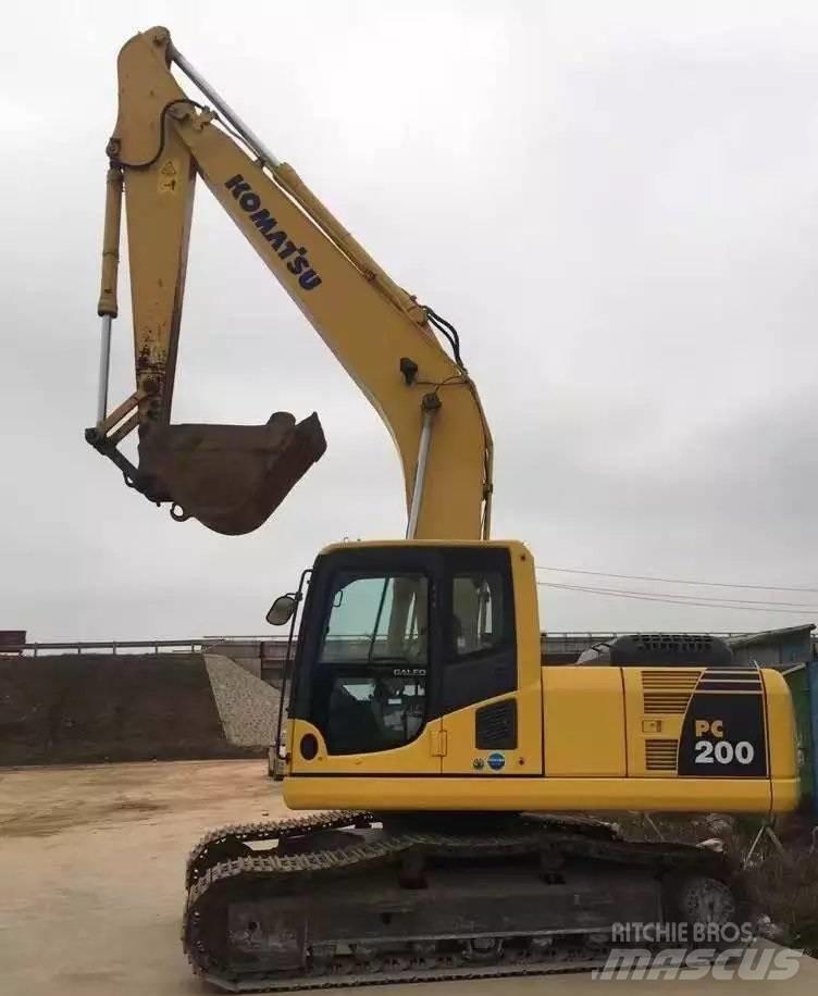 Komatsu pc200-8 Bageri gusjeničari