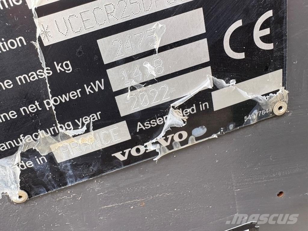 Volvo ECR 25 D Mini bageri <7t