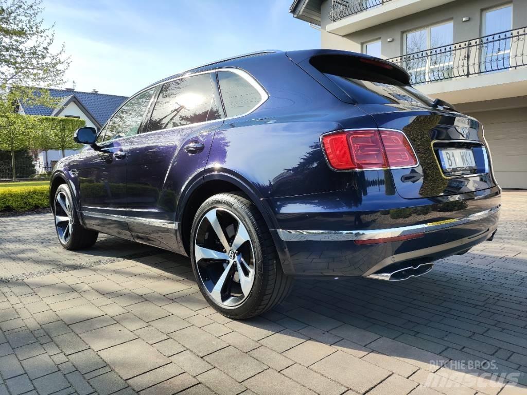 Bentley Bentayga V8 Automobili
