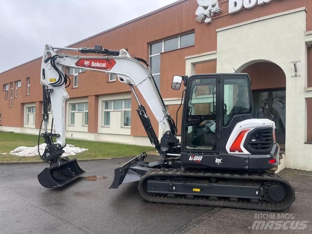 Bobcat E88 Bageri gusjeničari