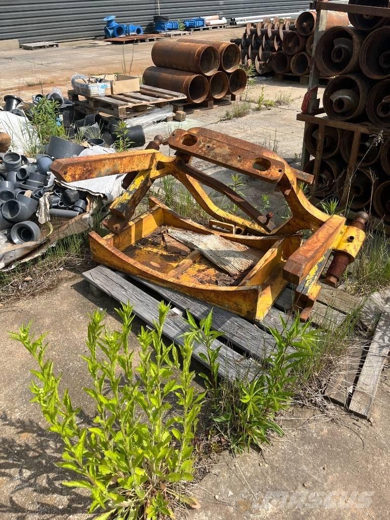  PERFORATOR PBA95 Oprema za bušenje tunela i podzemnih rudarskih postrojenja