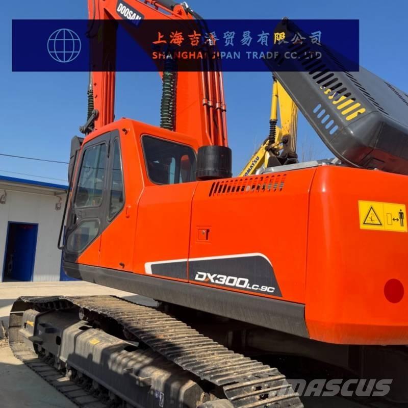 Doosan DX 300 Bageri gusjeničari