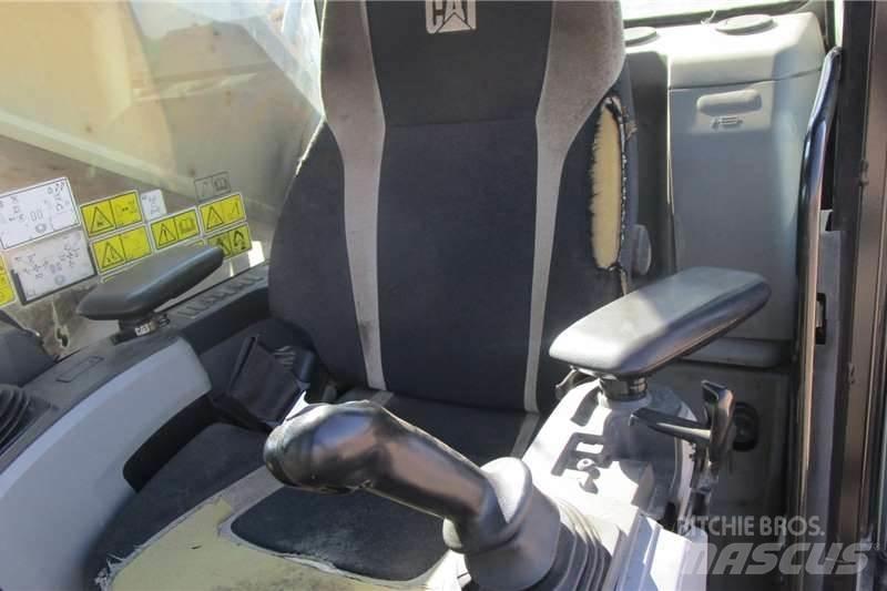 CAT 374FL Mini bageri <7t