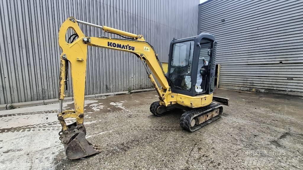 Komatsu PC27MR Mini bageri <7t