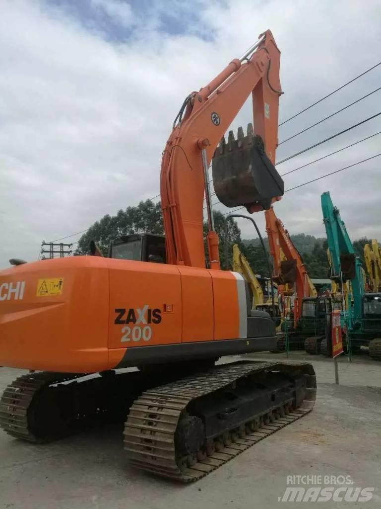 Hitachi zx200 Bageri gusjeničari