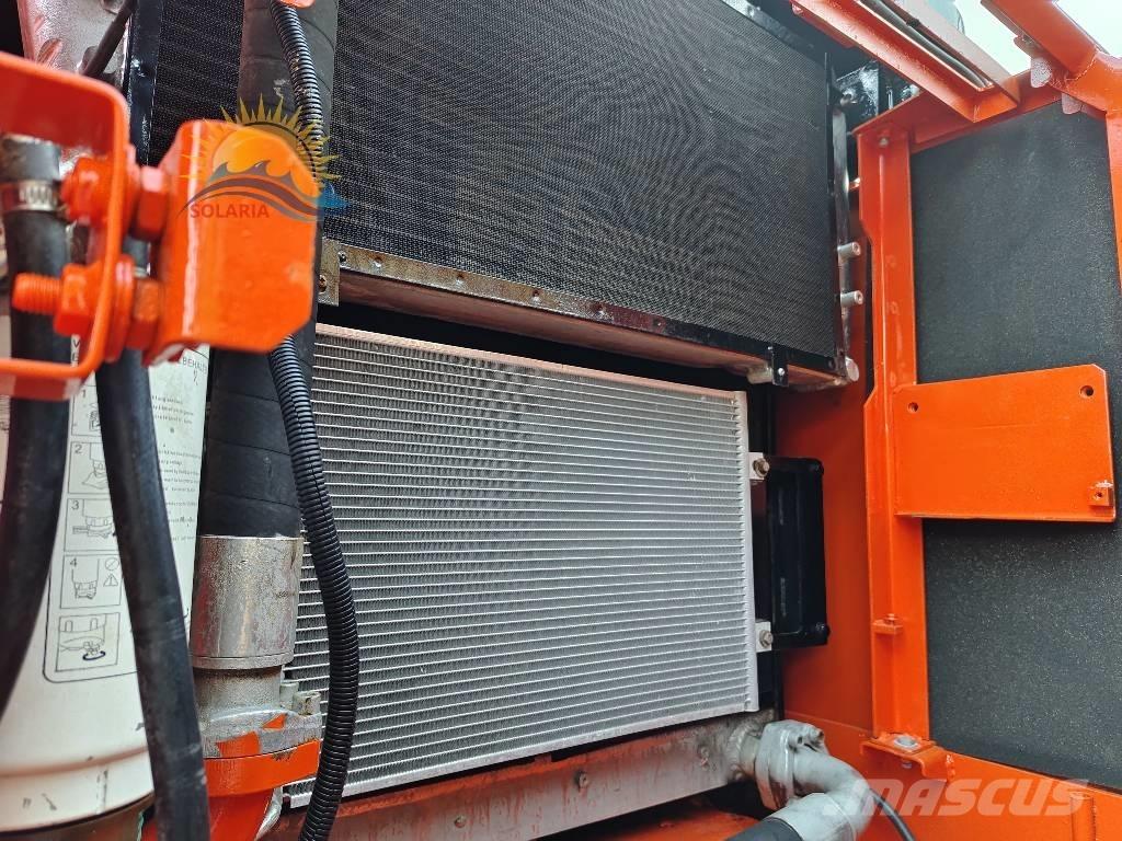 Doosan DX 300 LC Bageri gusjeničari