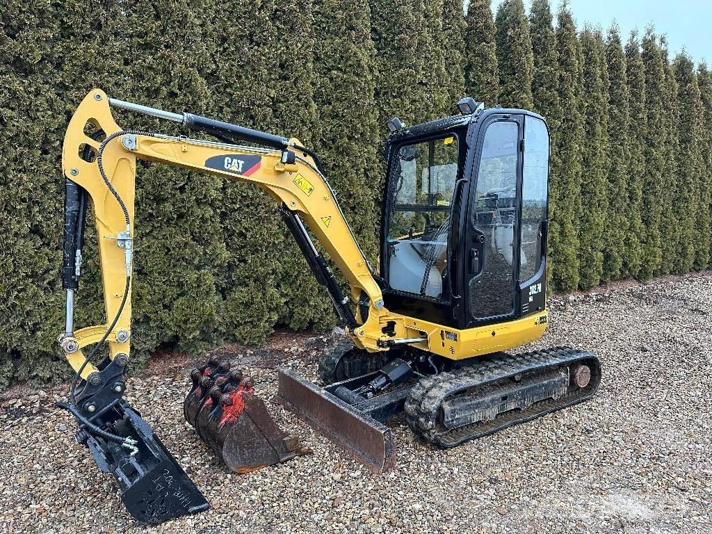 CAT 302.7 D CR Mini bageri <7t