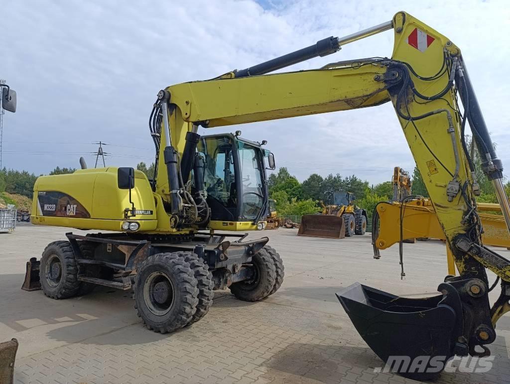 CAT M 322 D Bageri na kotačima