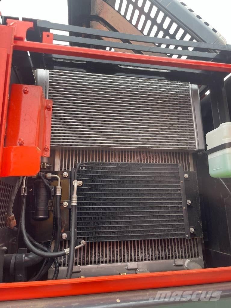 Doosan DX225LCA Bageri gusjeničari