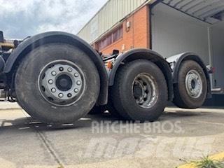 Volvo FM 460 Rol kiper kamioni s kukama za dizanje