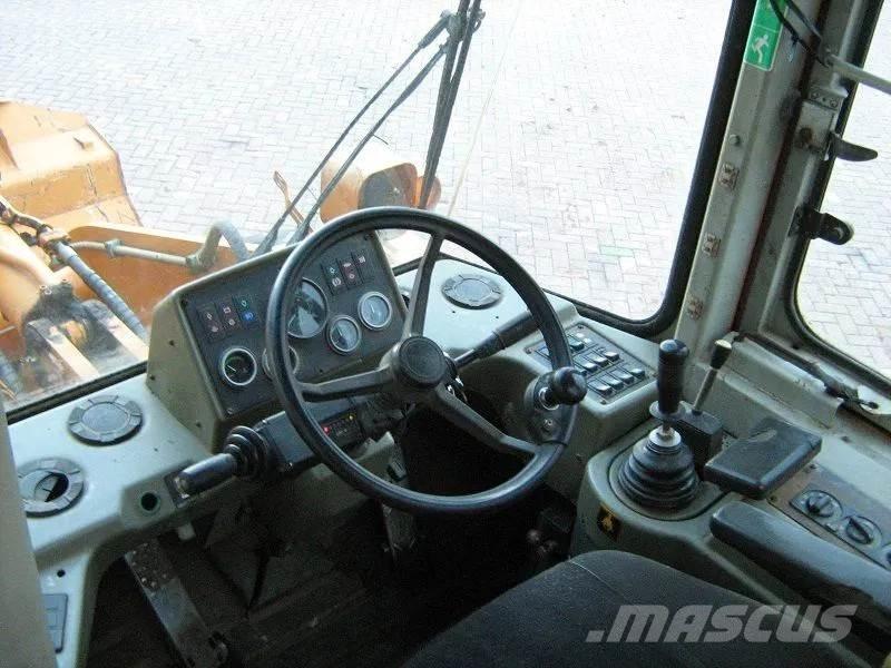Hyundai HL740-3 Utovarivači na kotačima