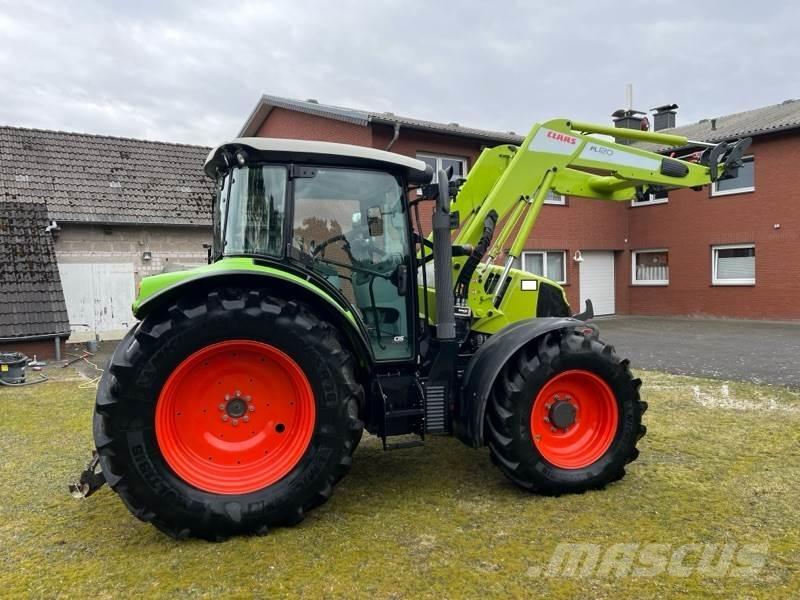CLAAS ARION 440 Traktori