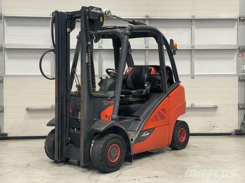 Linde H25T-02 Plinski viličari