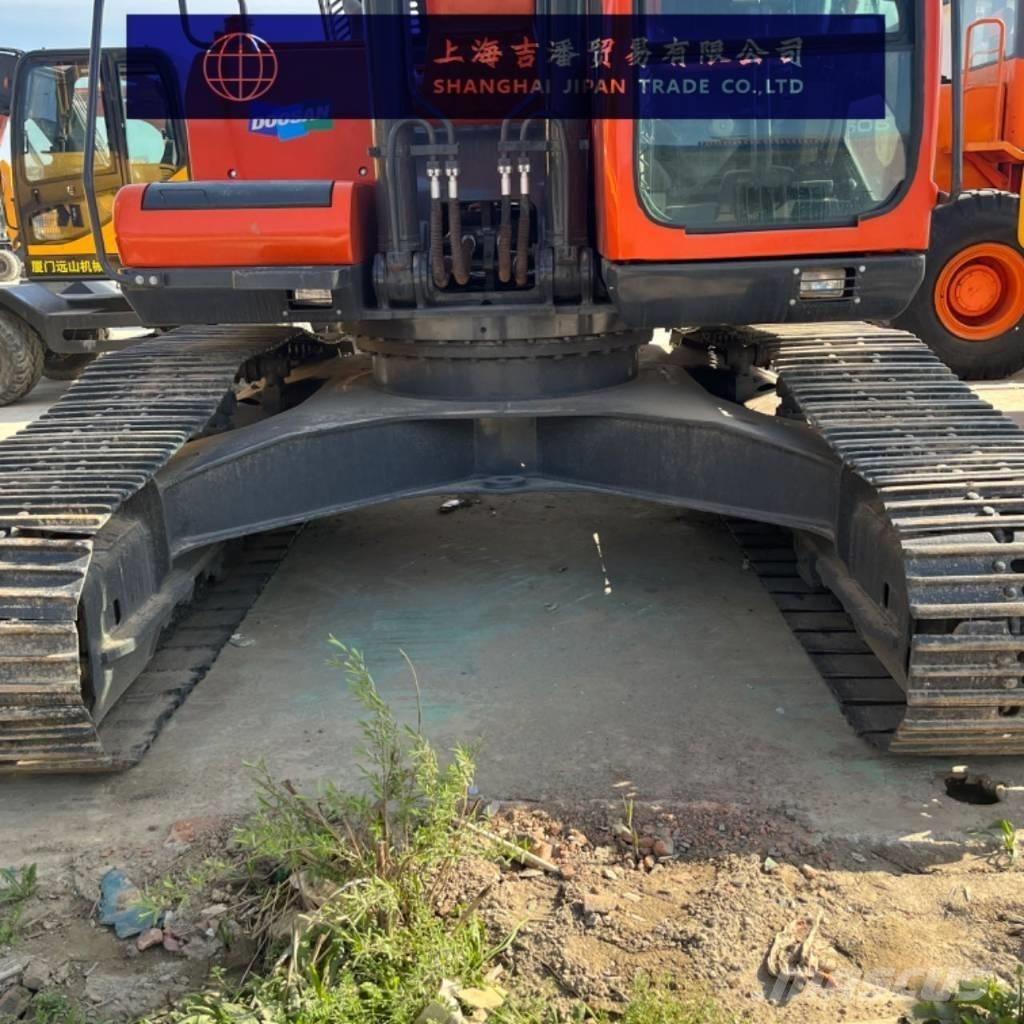 Doosan DX 300 Bageri gusjeničari