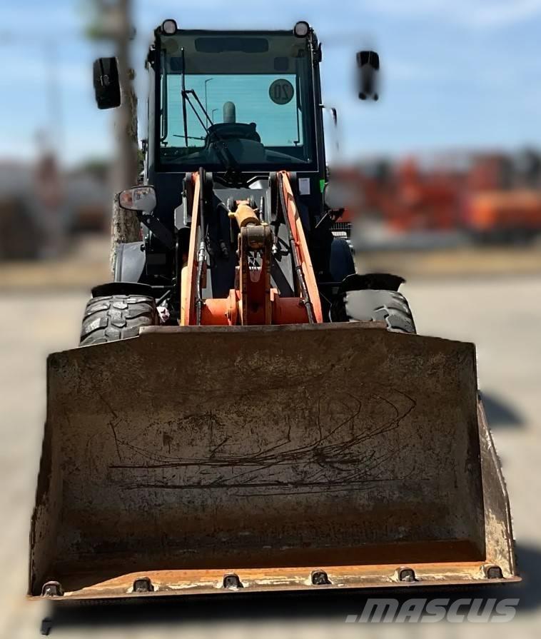 Komatsu WA 80-6 Utovarivači na kotačima