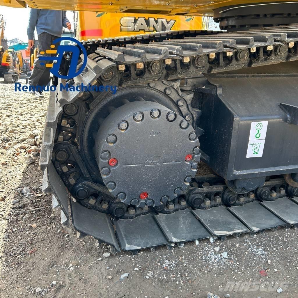 Komatsu PC200-8 Bageri gusjeničari