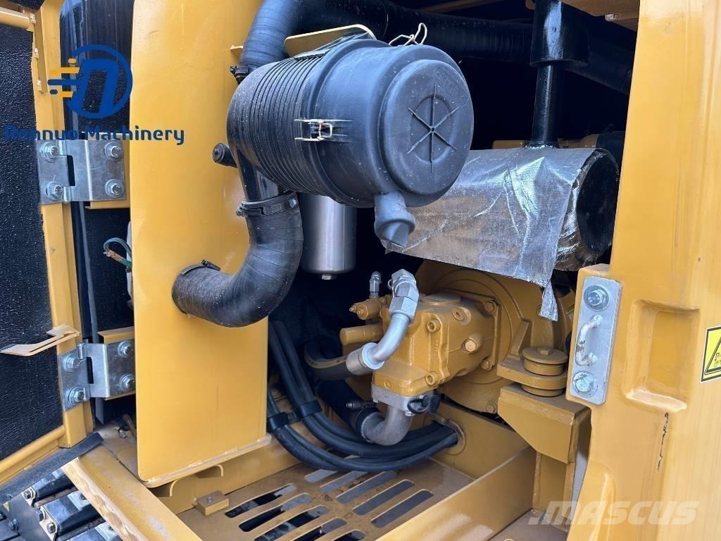 CAT 306E with rubber Mini bageri <7t