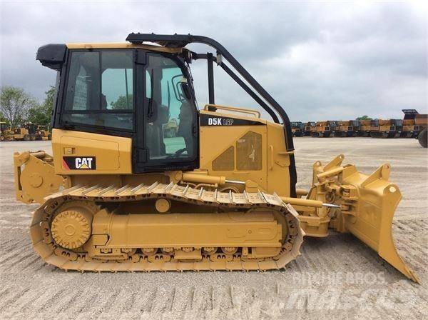 CAT D 5 K LGP Buldožeri gusjeničari