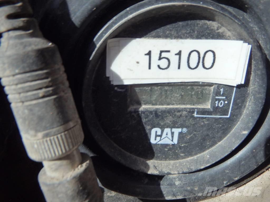 CAT M 313 C 4x4 Bageri na kotačima