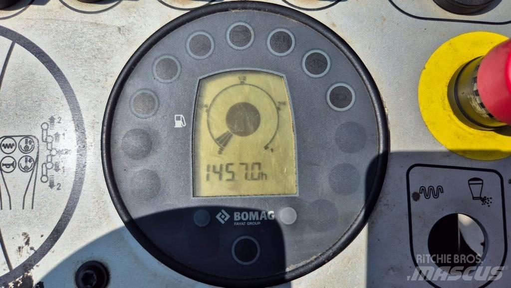 Bomag BW 138 AD-5 Valjci sa dvojnim bubnjem
