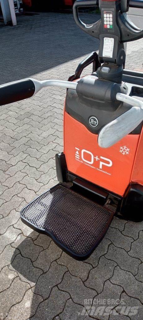 Toyota SPE140L Ručni električni viličar
