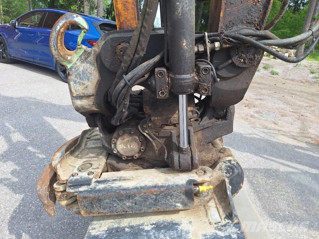 JCB JZ 140 LC Bageri gusjeničari