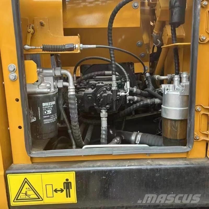 Sany SY 135 Bageri gusjeničari