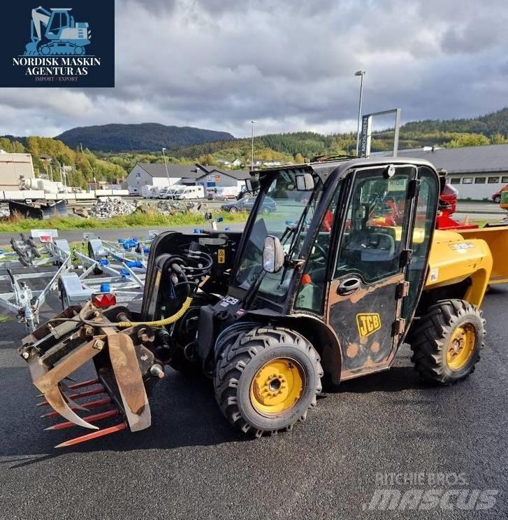 JCB 515-40 Poljoprivredni teleskopski utovarivači