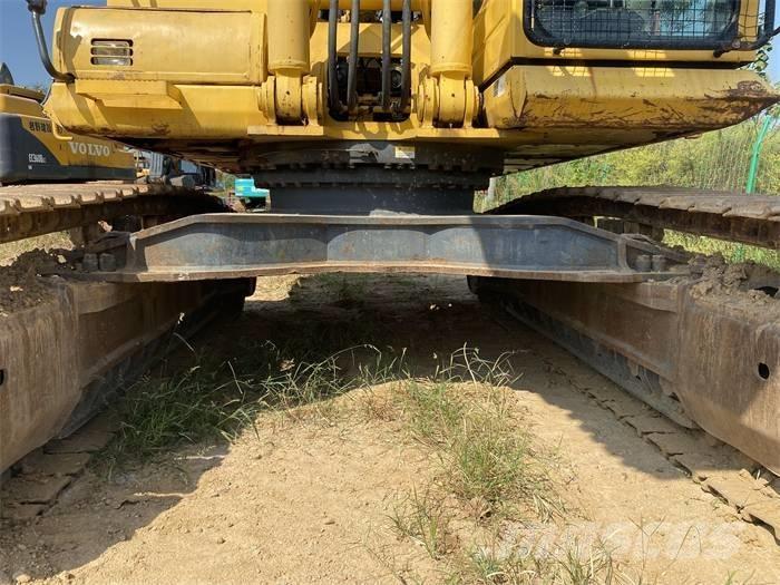 Komatsu PC450-8 Bageri gusjeničari