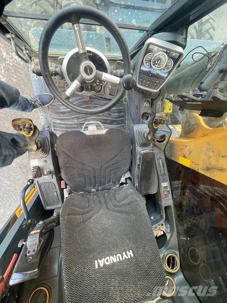 Hyundai HW 160 Bageri na kotačima