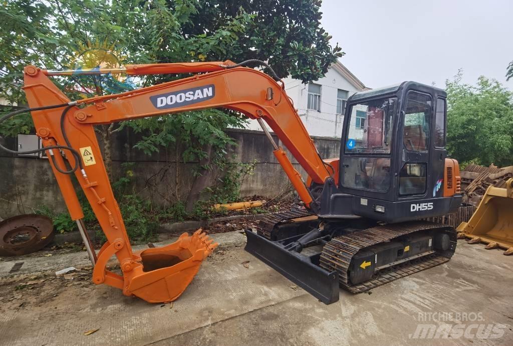 Doosan DH55 Bageri gusjeničari