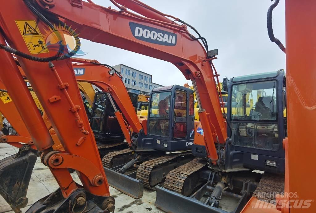 Doosan DH55 Bageri gusjeničari