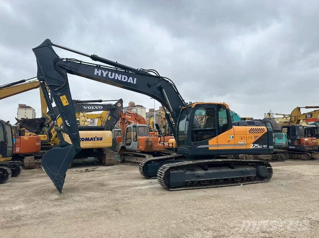 Hyundai 225 LC-9T Bageri gusjeničari