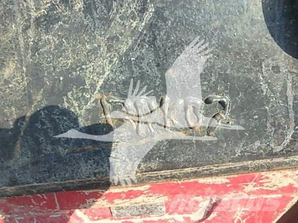  AC 400 Kašike / Korpe