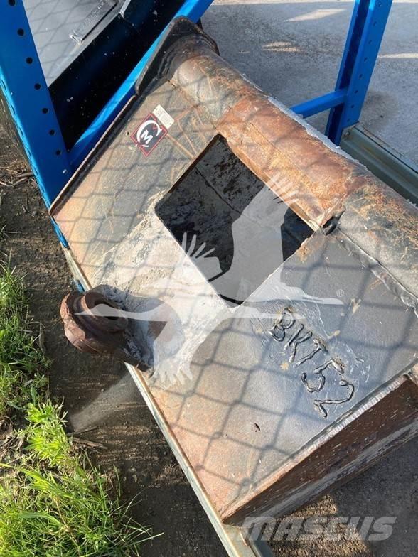  BU 30 BUCKET Kašike / Korpe