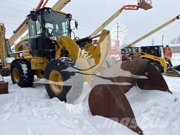 CAT 938M Utovarivači na kotačima