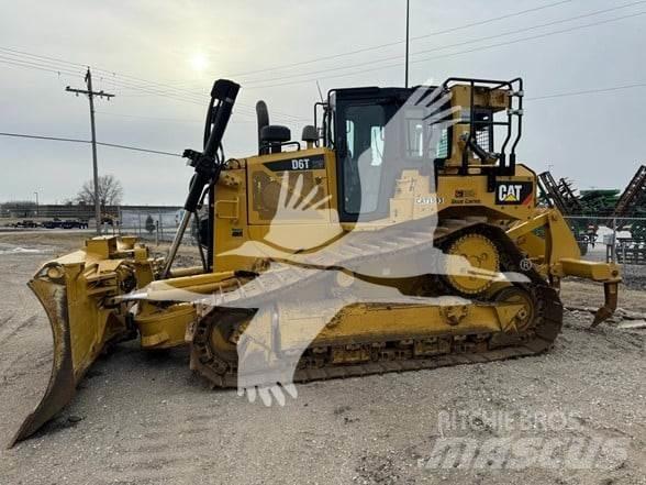 CAT D6T LGP Buldožeri gusjeničari