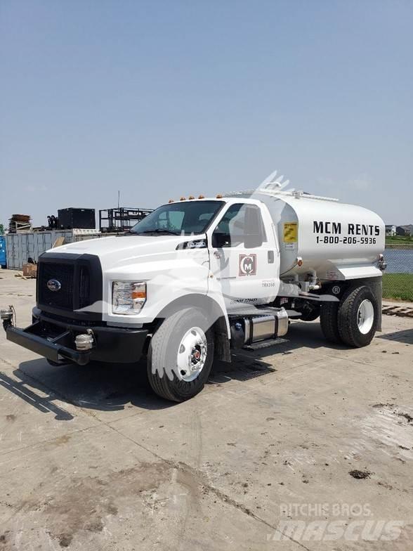 F & R F750 Poluprikolice za drvo