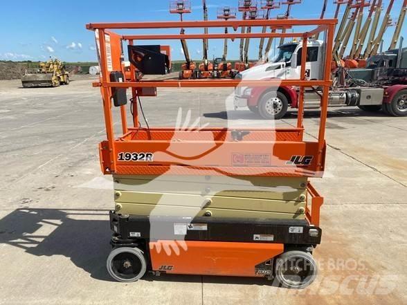 JLG 1932R Škaraste platforme