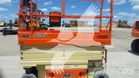 JLG 2632ES Škaraste platforme