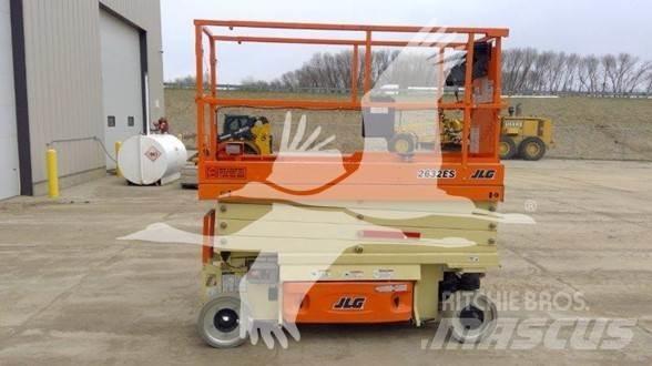 JLG 2632ES Škaraste platforme