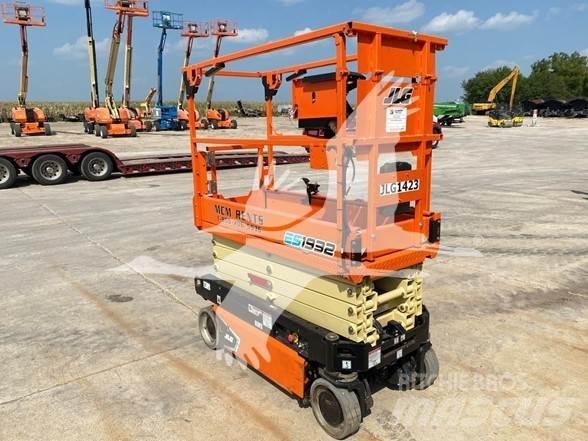 JLG ES1932 Škaraste platforme