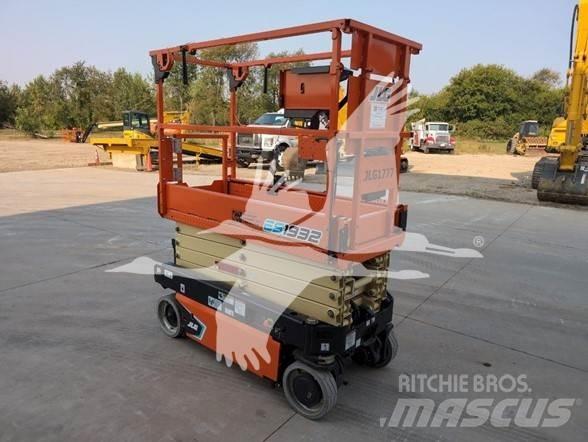 JLG ES1932 Škaraste platforme