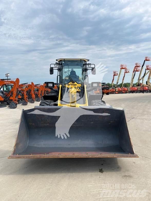 Komatsu WA270 Utovarivači na kotačima